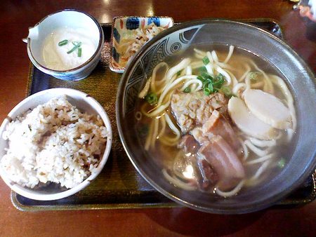 みつくら食堂