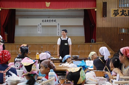 沖縄そば　沖縄そば伝道師　高原小学校　沖縄そば手打ち教室