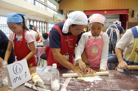 沖縄そば　沖縄そば伝道師　高原小学校　手打ち教室