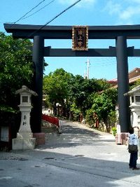 波之上神宮の鳥居の目の前です。