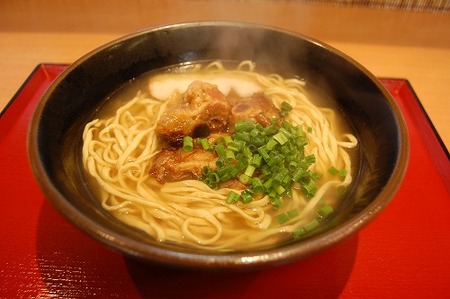 沖縄そば　でんさー