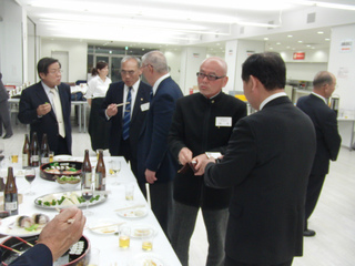 総会終了後の懇親会