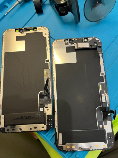 iPhone12液晶漏れ　交換修理
