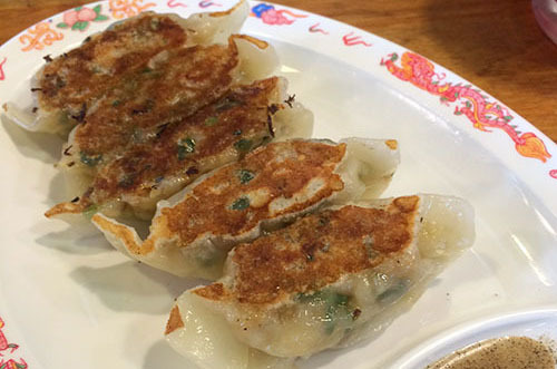 Q 沖 縄 ラ ン チ ブ ロ グ:【餃子】餃界人の塚田さんが沖縄で訪れた
