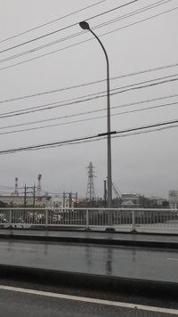 どしゃ降りの中、早朝デートを楽しむ不倫カップル 2019/06/10 08:11:23