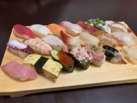 すし食堂魚まる