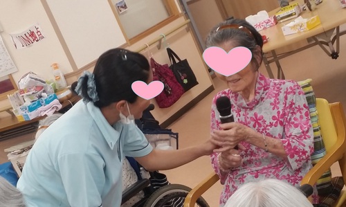 デイサービスてだこ苑にて母の日会を開催しました☆ デイサービスてだこ苑にて母の日会を開催しました☆
