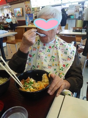 毎月恒例ランチ外出デイサービスてだこ苑