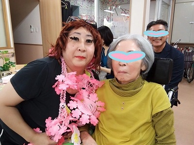 大晦日のデイサービスはカラオケで締めました(^o^)