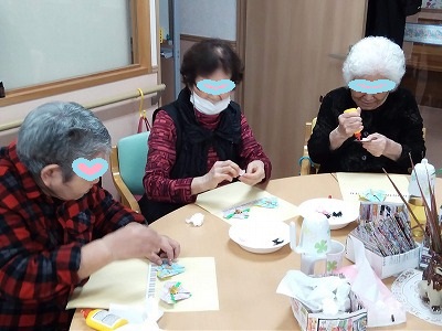毎月恒例カレンダー作り☆デイサービスてだこ苑