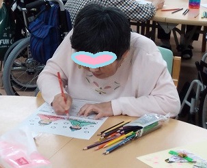 毎月恒例カレンダー作り☆デイサービスてだこ苑