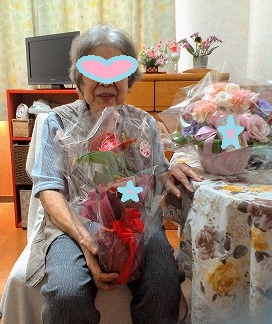 母の日の様子　ケアホームてだこ苑