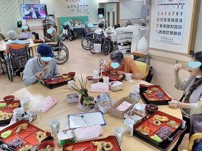 母の日膳　デイサービスてだこ苑