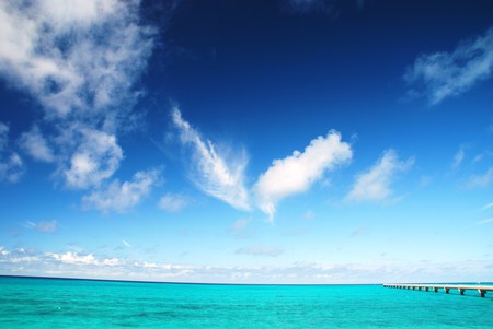 南の島のエステティシャン天花の宮古島 空と海のある暮らし 天使の羽根