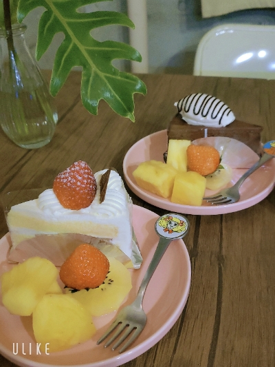 ケーキありがとん