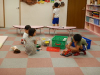 広場の様子 2024/10/08 10:57:35