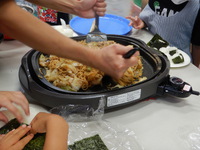 パパキッチン～焼きそば＆新米でおにぎり」