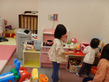 広場の様子とご挨拶