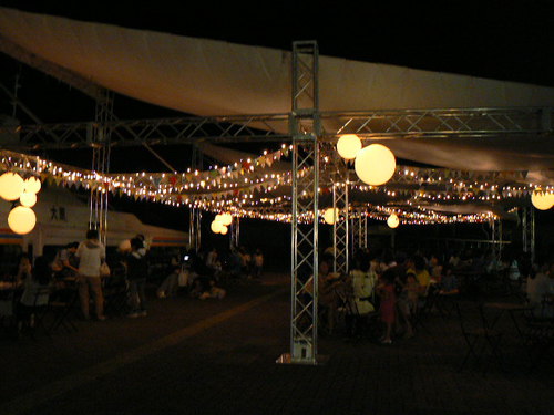 やいま石垣さんばしマーケット　夜の風景