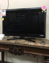 沖縄県沖縄市から、テレビとベビーカーの買取りでーす♪ 2017/07/22 13:16:04