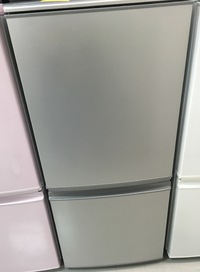 沖縄県糸満市から、冷蔵庫と折りたたみベッドの買取りでーす♪♪ 2017/06/03 22:21:44