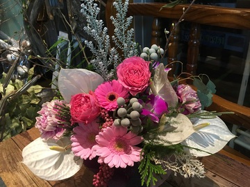 秋から冬への、イイ～感じの花が入荷
