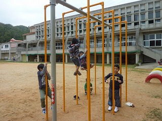 遊具、使用開始です！