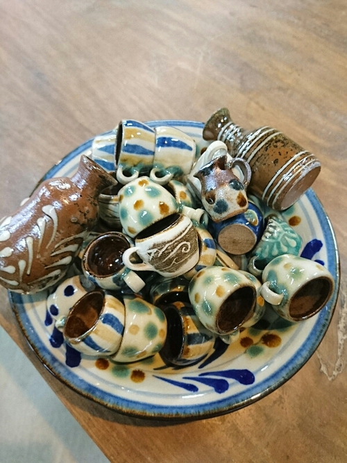 陶器市の準備をしております