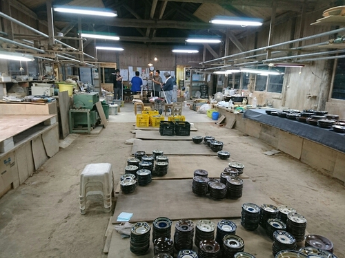 陶器市の準備をしております