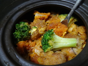 男の料理　土鍋飯　キムチ味雑炊風？！　（笑）