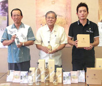 伊江産ラム酒発売　全国発信に意気込み 2011/07/28 04:07:59