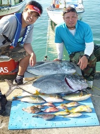 ２０１２年（中間）辺野古沖磯夜釣り大物釣果！ 2012/07/31 19:23:40