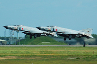 F-4EJ改による模擬対地攻撃展示（三沢基地航空祭2006） 2006/09/10 00:04:00