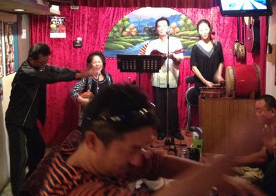 京都のお客さんと民謡スナック「おとめ」へ