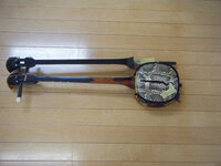 ヘビ皮張替え依頼入りました。 2023/02/13 16:25:34