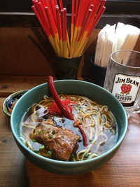 沖縄そばエイブンさんでランチ