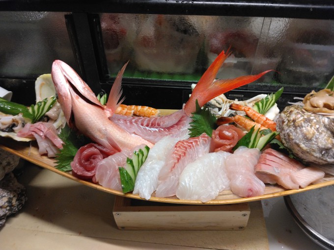 最近の刺身の盛り合わせ