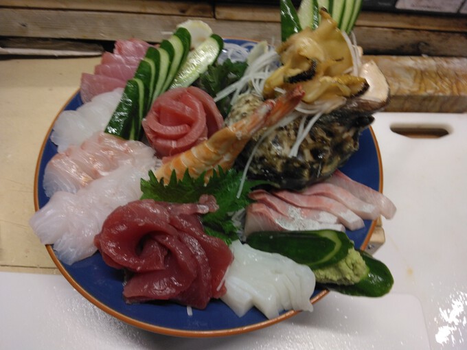 最近の刺身の盛り合わせ