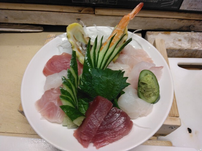 最近の刺身の盛り合わせ