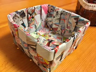 チラシのカゴ作り うららか いっぽいっぽ