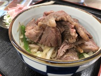 にくや