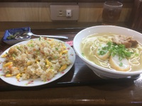 具志川そば　愛ちゃん