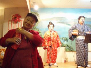 那覇の民謡酒場　むんじゅるぅ