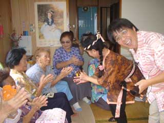 民謡歌手を宅配します！