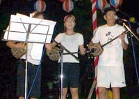 三線の演奏＠浦添市宮城 2006/08/14 17:19:25