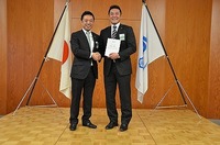 京都会議　バッジ貸与式 2011/01/31 10:04:12