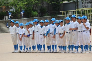 閉会式（表彰式）　小禄地区夏季大会（低学年）