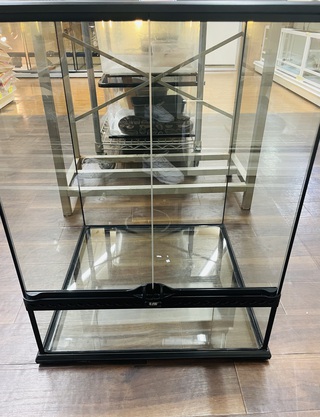 中古水槽・ジャイアントミルワーム
