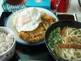 カツカレー～高良食堂