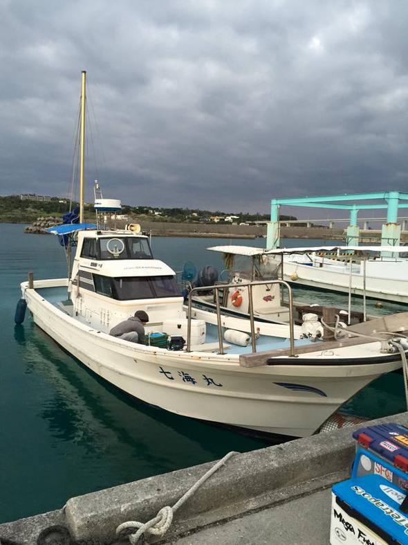 Captains Okinawa 七海丸でジギング！